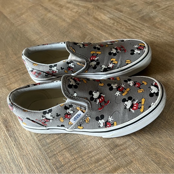 🆕 VANS Slip on shoes Mickey Mouse print kids size 3 - Picture 14 of 14